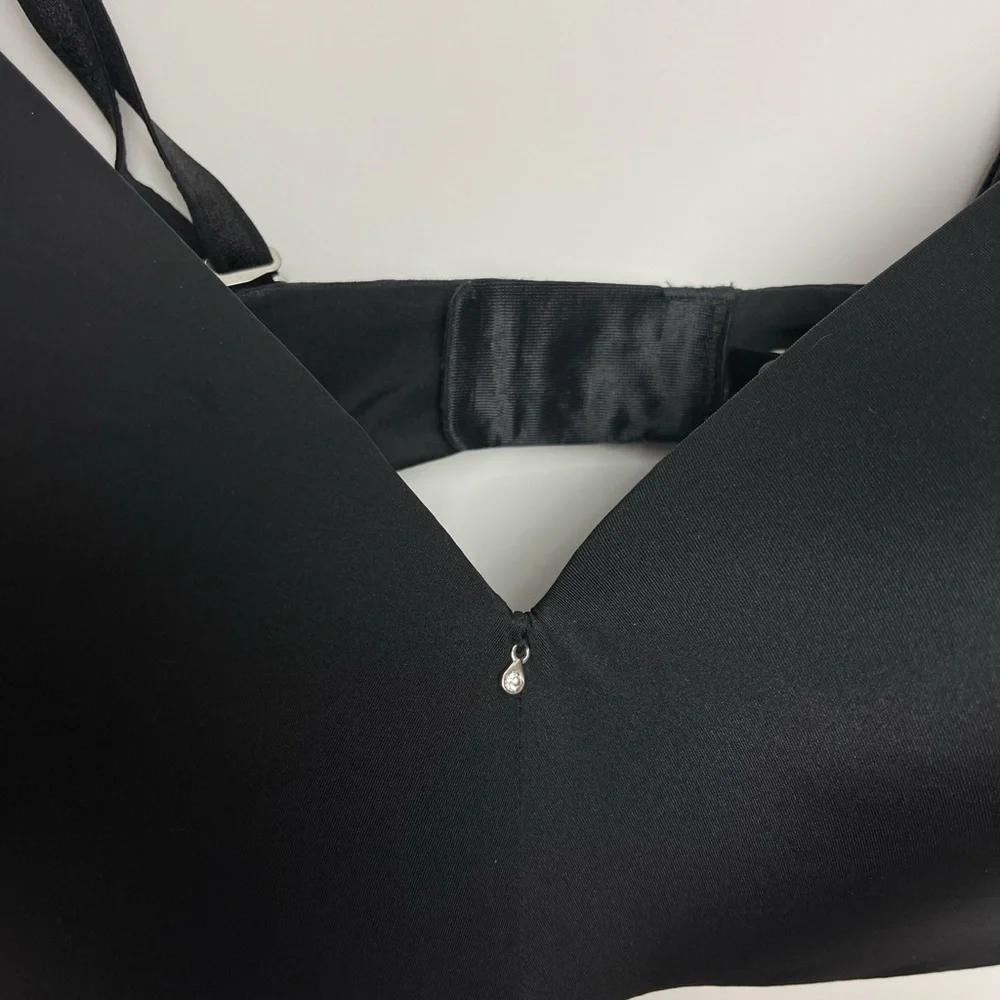 Montelle Lingerie Elegant Black Women's Bra with Rhinestone Charm - 38D - Picture 4 of 7